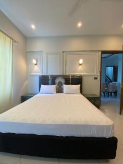 Sea Paradise Apartments - 7
