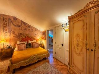 Chateau D'Amour Luxury Boutique - 3