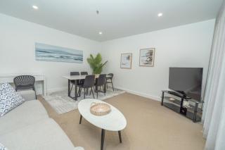 One Bedroom Beachside in Glenelg - 3