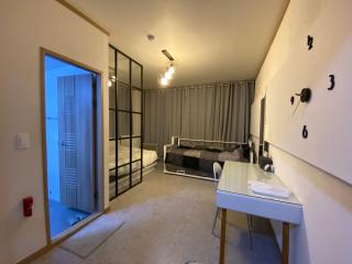 Chris House - 1