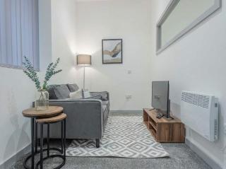 Budget 1 Bedroom Apartment in Dudley - 0