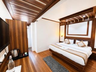 Hotel Tashi Yang In Gangtok With Mountain View Premium Room - 2