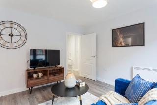 1BR Apartment in Heart of Birmingham w Balcony - 2