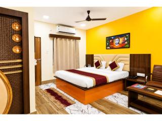 Hotel Coral - S View Luxury Comfort Stay with Swimming Pool, Modern AC Rooms, WiFi, Parking & Family-Friendly Facilities - 0