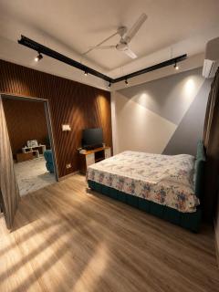 Indraprastha Homestay - 9