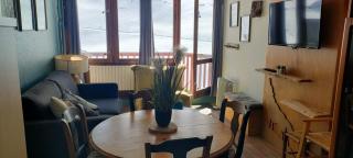 Superbe appartement entièrement rénové aux pieds des pistes - 2
