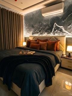 Obsidian , 1 BR Apartment , Self Check IN , Gulberg - 9