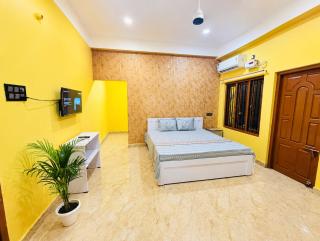 The B And D Hotel In Guwahati - 9