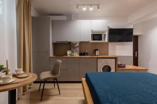 Urban Jungle Studio near City Center - 2