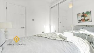 Charming 2 Bedroom Flat near Loughborough Junction - 5