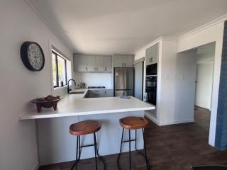 Sunny, Cosy home on Point - 5