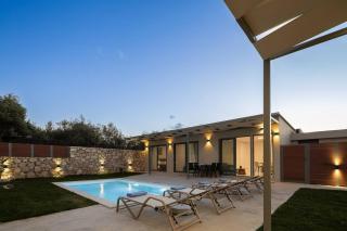 Stylish Villa Vianello with Heated Pool and BBQ, near Rethymno - 4