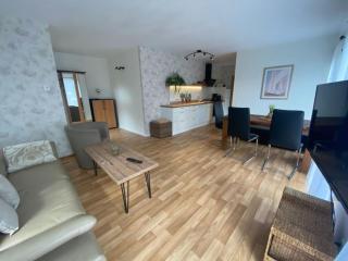 Apartment Geräumige Wohnung in Bad Elster mit Terrasse- Garten und Grill by Interhome - 2