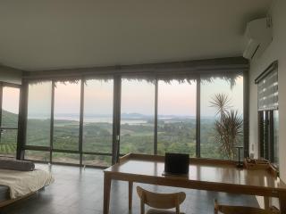 Holocene Villa - 8