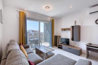 Spacious & bright 3 bedroom with balcony KDEB1-1 - 3