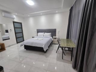 SADO Guesthouse - 9