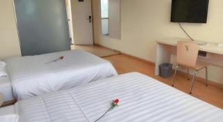 7 Days Inn Hami Baofeng Market - 5
