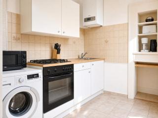 Lovely 2BR Apt, Near AKH, Perfect for short & Longstays - 6
