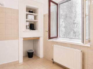 Lovely 2BR Apt, Near AKH, Perfect for short & Longstays - 2