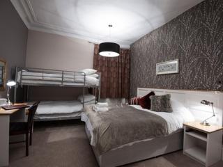 The Parkwood Hotel - 4