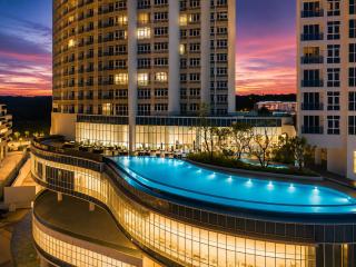 UHF HOTELS and RESORTS PINETREE -  - 9
