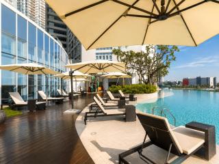 UHF HOTELS and RESORTS PINETREE -  - 1