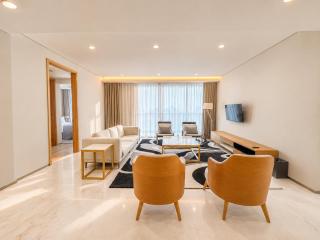 UHF HOTELS and RESORTS PINETREE -  - 7