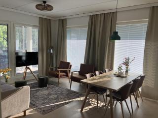 Bright & Modern City Home with Sauna, 6 Guests - 0