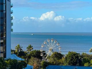 Seaview Escape - Scenic Views Pool and Prime Location - 7