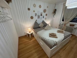BOHO Apartment Vibes - 1