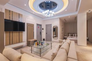 MehmonsaroyGrand - 1