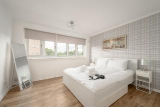 Forrester Park 2 Bedroom House - Edinburgh - 4