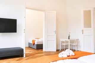 Joyful 4BR Apt @ superb location near AKH Hospital - Wien - 2