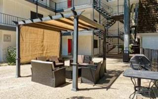 Apex Executive Apartments - 500 S Congress Dr - 3