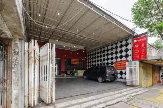 RedDoorz Syariah @ Jatinegara - 9