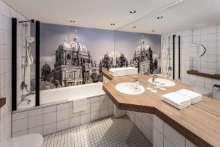 Radisson Hotel Berlin Charlottenburg - 2