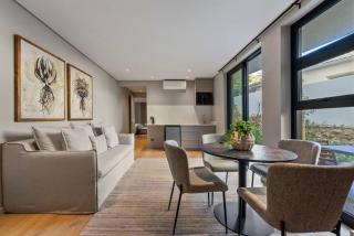 Vive Suite by Bliss Collection - 9