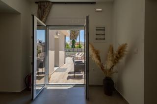Eltynia Luxury Villa - 3