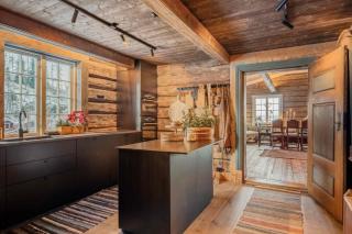 Østerdalsstua fra 1700 tallet· · Sauna · 9 soverom · 30 min OSL - 8