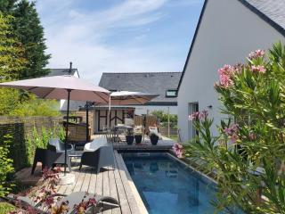 St Gildas de Rhuys - Maison 8 à 10 pers - 5 chambres, piscine du 01 05 au 30 09 - Borne de recharge 3 7 kw - 900 m plage et 500 m centre bourg - 8