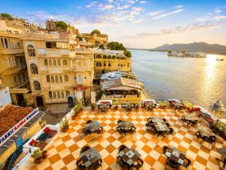 Hotel Devraj Niwas on Lake Pichola - 6