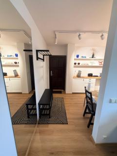 Freshly renovated modern apartment - 3