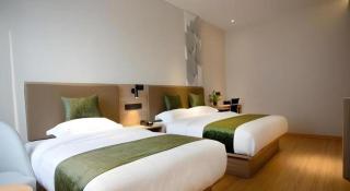 GreenTree Inn Express Shanghai Pudong Lingang New City Yunhan Road - 2