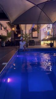 Hansbro Suites And Apartments - 4
