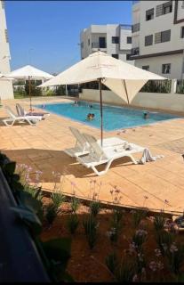 Vue sur piscine appartement entier - 5
