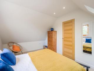 Pond View Loft - 4