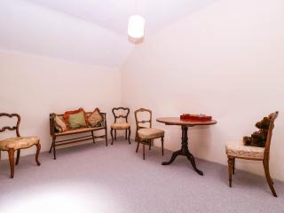 Vine Cottage - 2