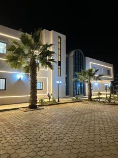 Casino Front Luxury Apartment 2 - 9