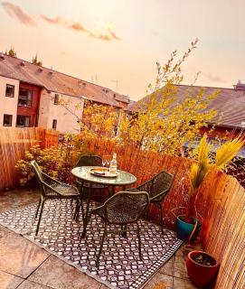 Ropewalks City Centre Apartment with Roof Terrace - 7