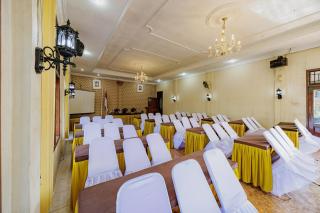 RedDoorz Plus at Hotel Griya Sakinah Cisarua Puncak - 9